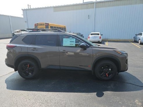 2025 Nissan Rogue Beige, Dixon, IL