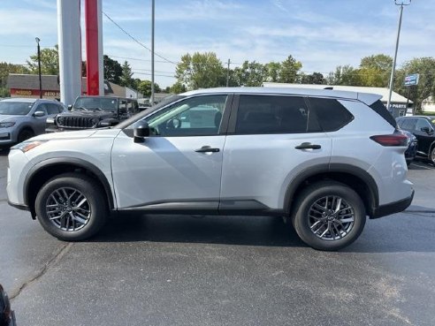 2025 Nissan Rogue S Silver, Dixon, IL