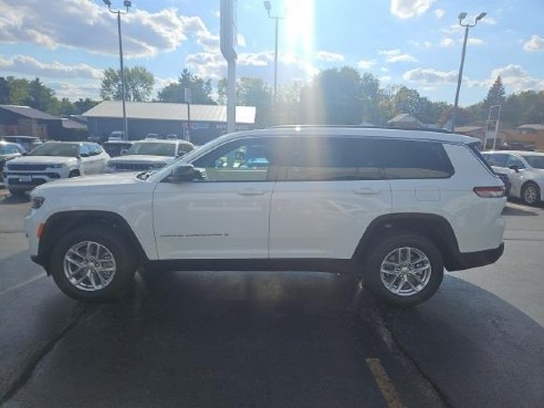 2025 Jeep Grand Cherokee L Laredo White, Dixon, IL