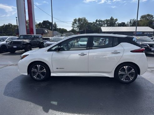 2019 Nissan LEAF SL White, Dixon, IL