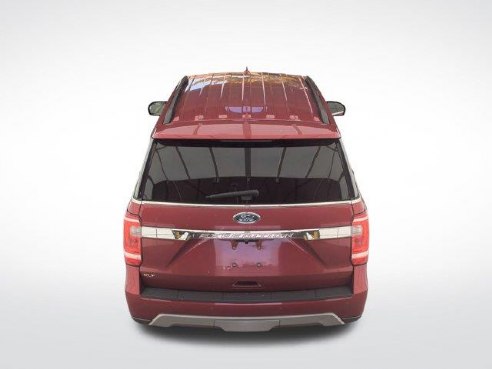 2021 Ford Expedition XLT Rapid Red Metallic Tinted Clearcoat, Plymouth, WI