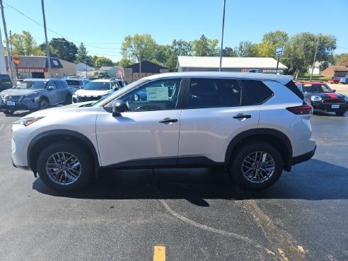 2025 Nissan Rogue S Silver, Dixon, IL