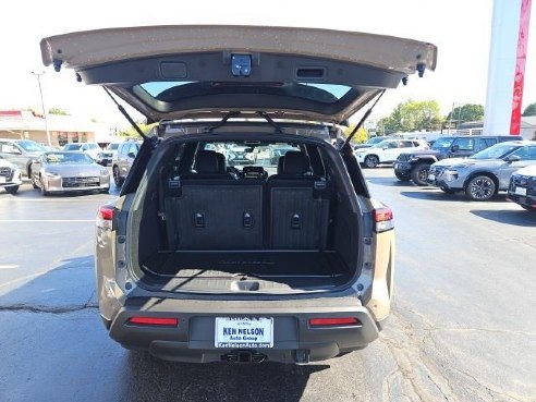 2024 Nissan Pathfinder Rock Creek Beige, Dixon, IL