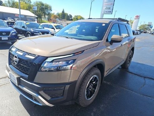 2024 Nissan Pathfinder Rock Creek Beige, Dixon, IL