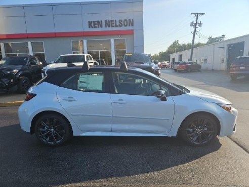 2025 Toyota Corolla Hatchback XSE Off-white, Dixon, IL