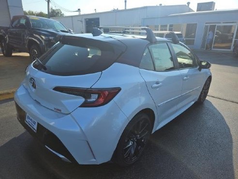 2025 Toyota Corolla Hatchback XSE Off-white, Dixon, IL