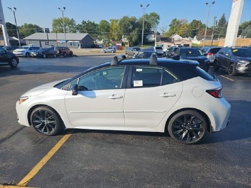 2025 Toyota Corolla Hatchback XSE Off-white, Dixon, IL