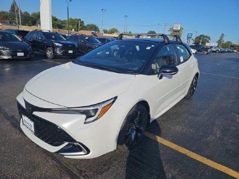 2025 Toyota Corolla Hatchback XSE Off-white, Dixon, IL