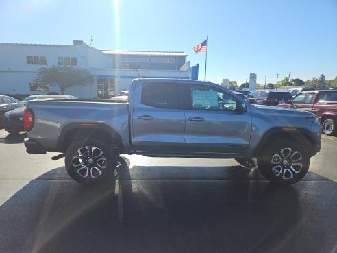 2024 GMC Canyon AT4 Gray, Dixon, IL