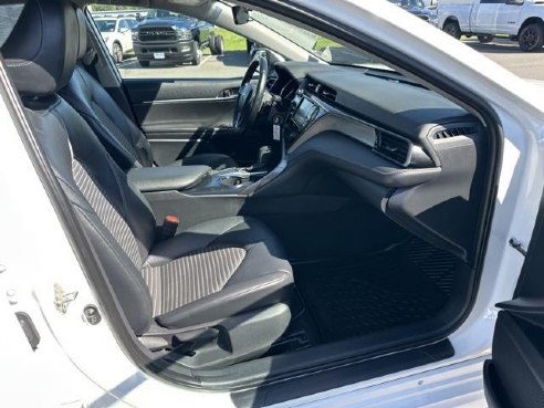 2020 Toyota Camry SE White, Rockland, ME