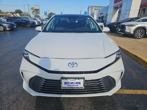 2025 Toyota Camry XLE Off-white, Dixon, IL