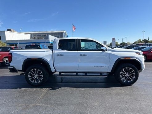 2024 GMC Canyon Denali White, Dixon, IL