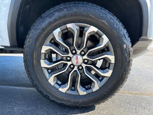 2024 GMC Canyon Denali White, Dixon, IL