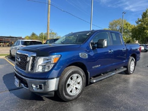 2017 Nissan Titan SV Blue, Dixon, IL