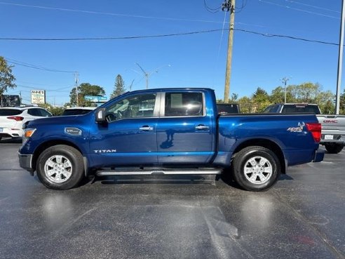 2017 Nissan Titan SV Blue, Dixon, IL