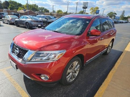 2016 Nissan Pathfinder Platinum Red, Dixon, IL