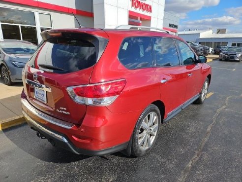 2016 Nissan Pathfinder Platinum Red, Dixon, IL