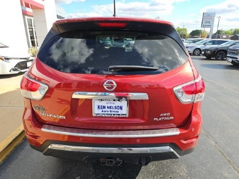 2016 Nissan Pathfinder Platinum Red, Dixon, IL