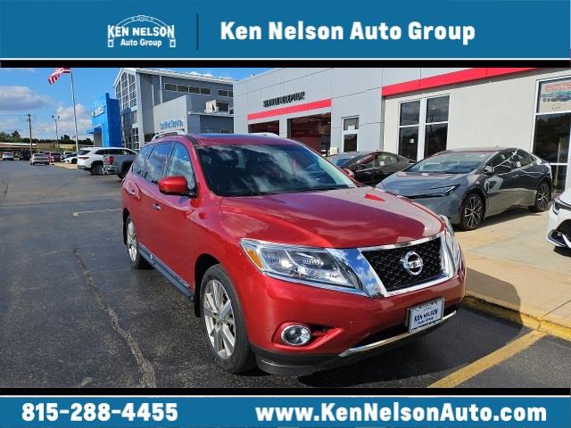 2016 Nissan Pathfinder Platinum Red, Dixon, IL