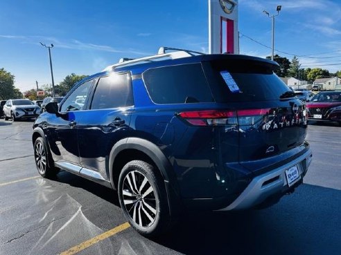 2024 Nissan Pathfinder Platinum Blue, Dixon, IL