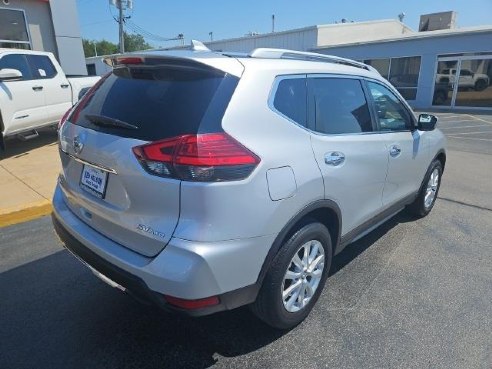 2017 Nissan Rogue SV Silver, Dixon, IL