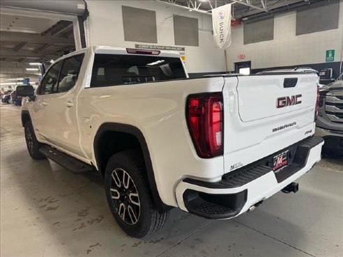 2021 GMC Sierra 1500 AT4 White, Plymouth, WI