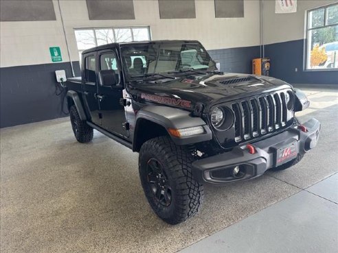 2021 Jeep Gladiator Mojave Black, Plymouth, WI