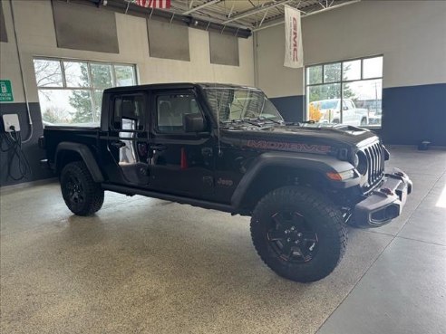 2021 Jeep Gladiator Mojave Black, Plymouth, WI