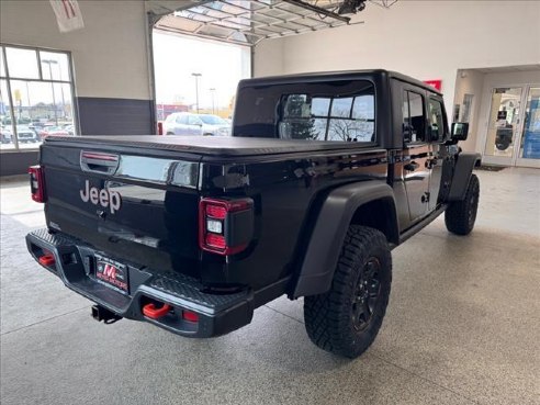 2021 Jeep Gladiator Mojave Black, Plymouth, WI