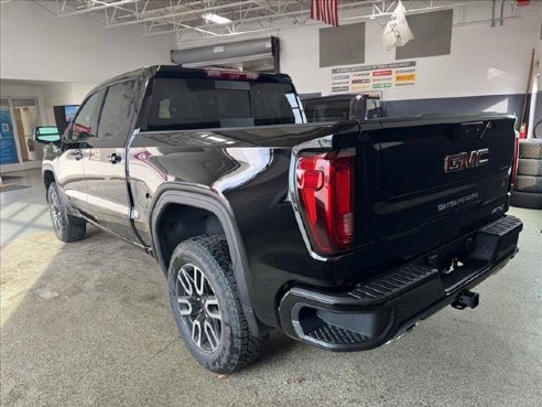 2025 GMC Sierra 1500 AT4 Black, Plymouth, WI